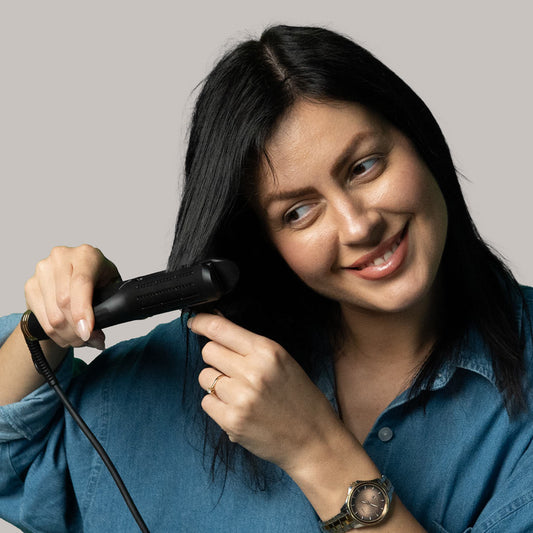 Hair Care Tips When Using a Hair Straightener Curler: Protect Your Locks